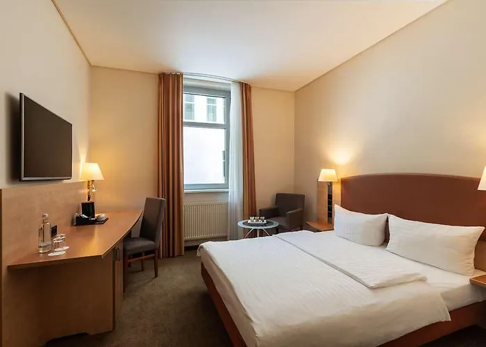 Intercityhotel Ostbhf *